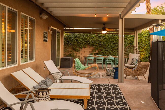 Foto del edificio - 82594 Hughes Dr