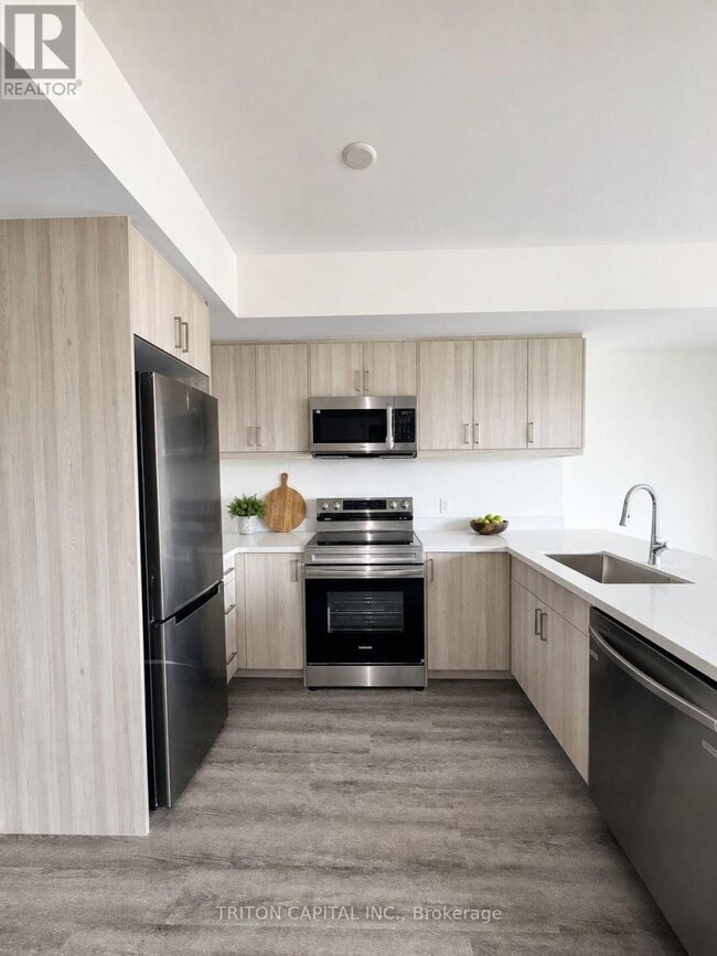 Building Photo - 350 Prince Charles Dr S