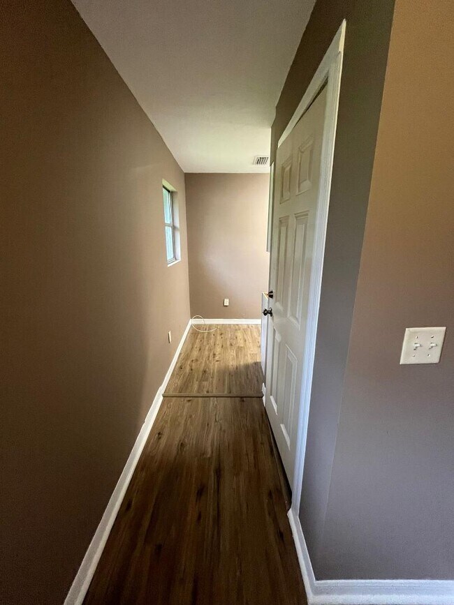 Foto del edificio - 5574 NW 177th St