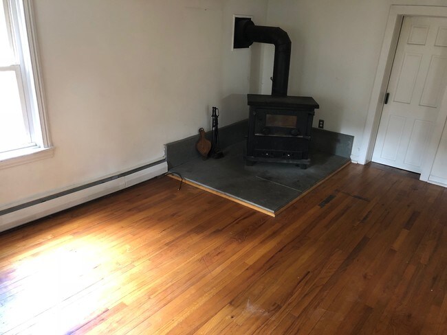 Foto del edificio - 575 Valley Park Rd