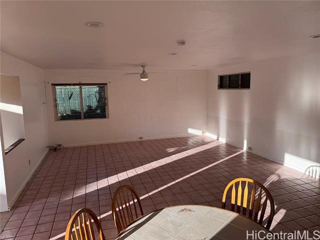 Building Photo - 98-716-716 Naali'i St