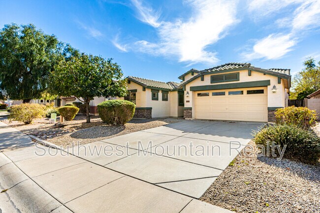 Building Photo - 38426 N Beverly Ave