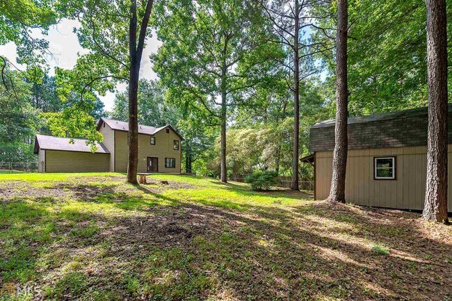 Building Photo - 145 Trotters Walk