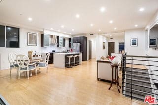 Foto del edificio - 6985 Trolleyway S