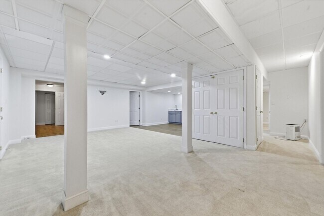 Foto del edificio - 17545 Hardy Rd