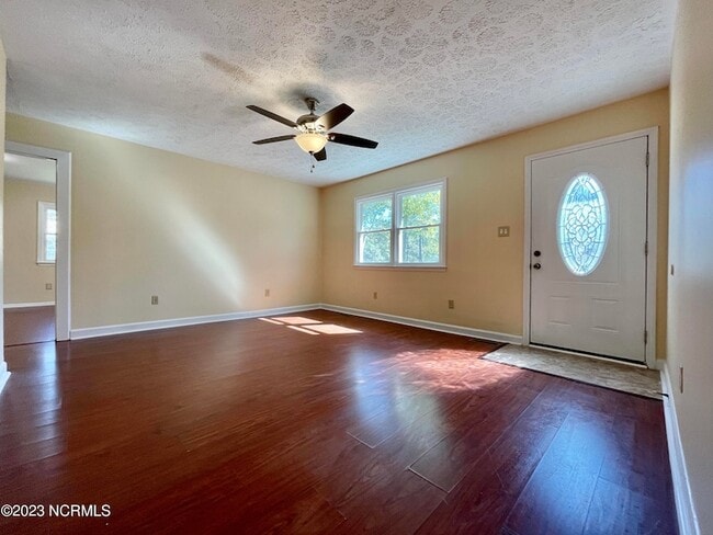 Building Photo - 3804 Brandywine Dr
