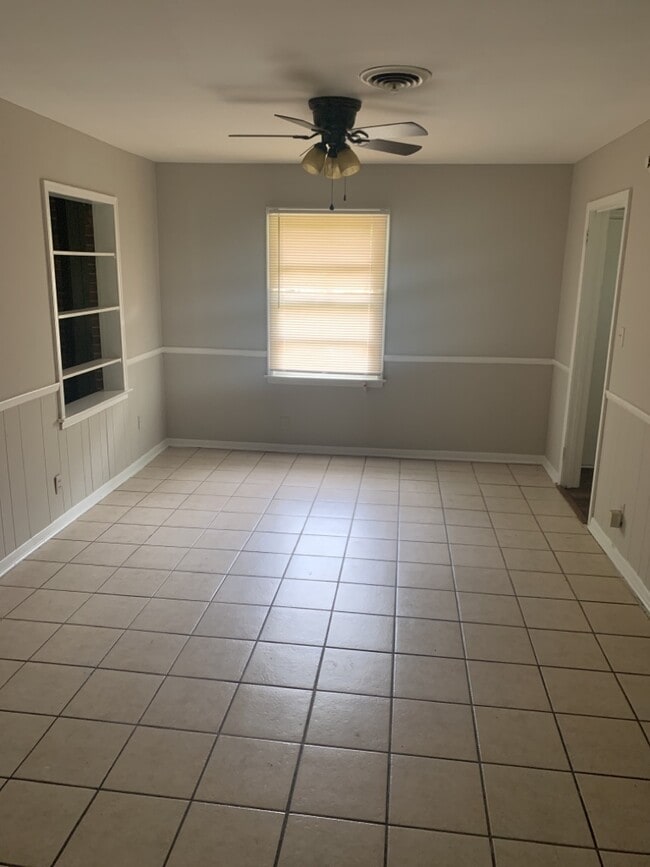 Building Photo - 1531 Flamingo Ln