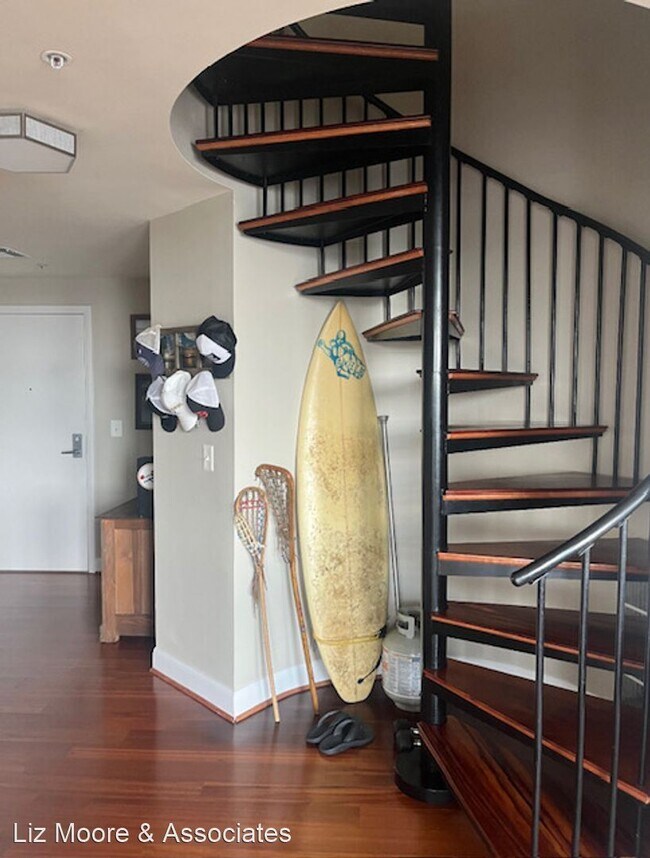 Building Photo - 3 br, 3 bath House - 210 Rocketts Way #609