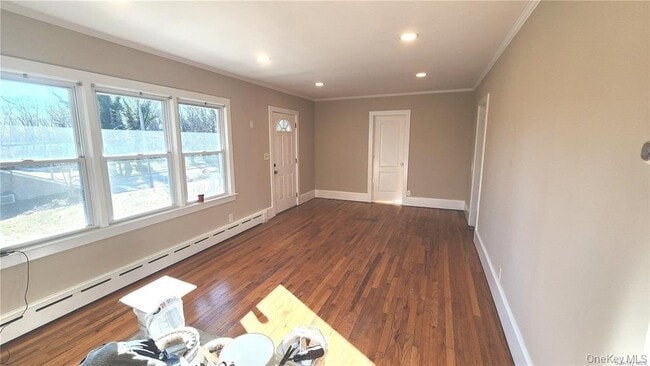 Foto del edificio - 149 N Country Rd