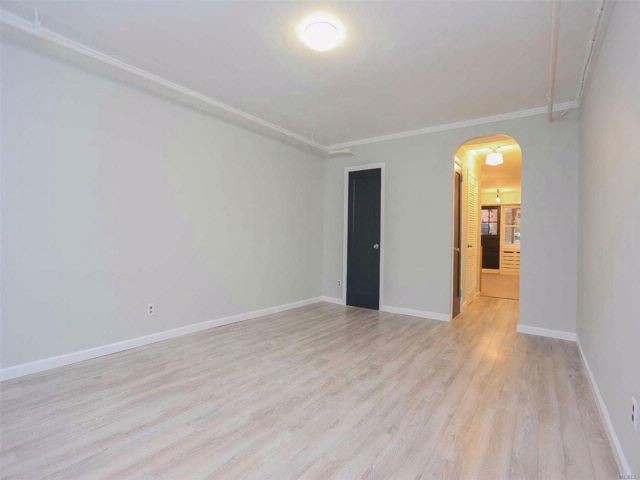 Foto del edificio - 21-24-24 47th St