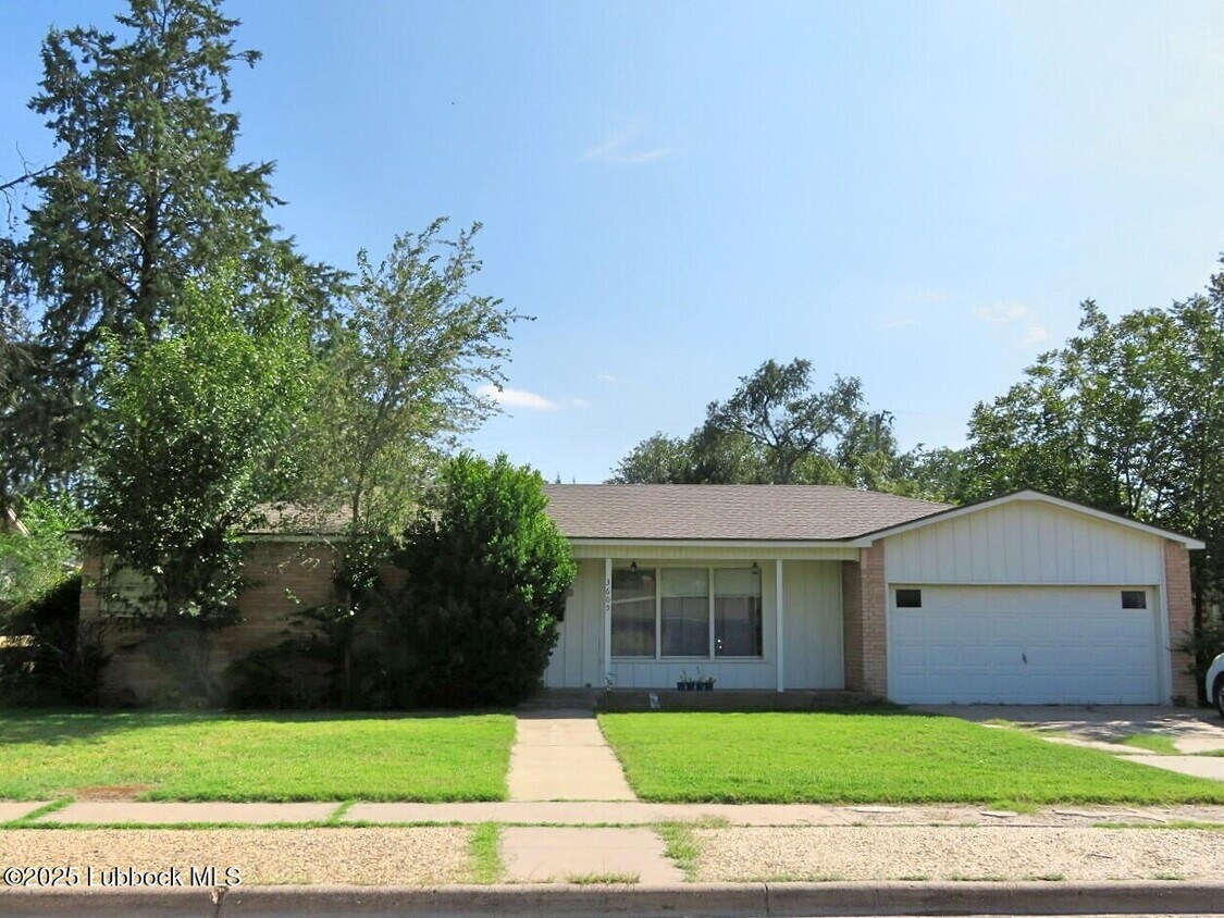 Primary Photo - 3605 40th St