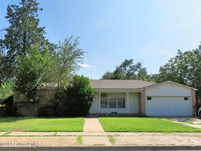 Building Photo - 3605 40th St