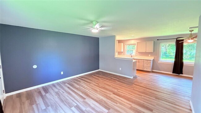 Foto del edificio - 5130 Lescot Ln