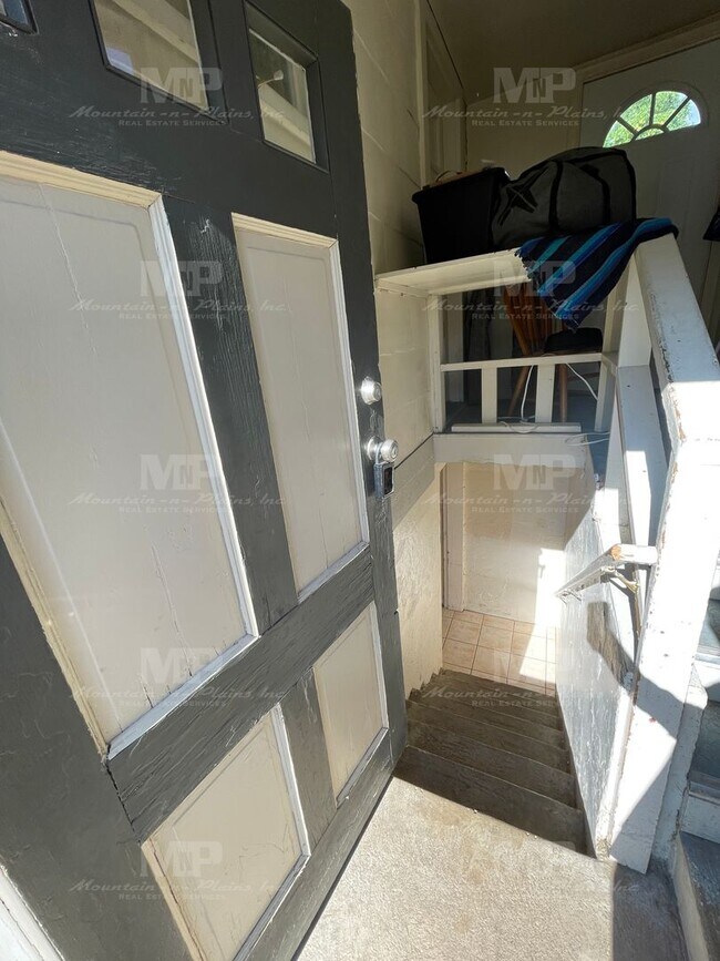 Foto del edificio - 511 1/2 S Grant Ave