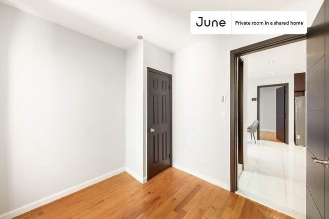 Building Photo - Room in Shared 4 bed/2 bath home