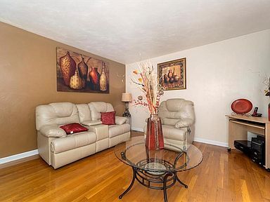 Foto del edificio - 1224 Lakeview Dr