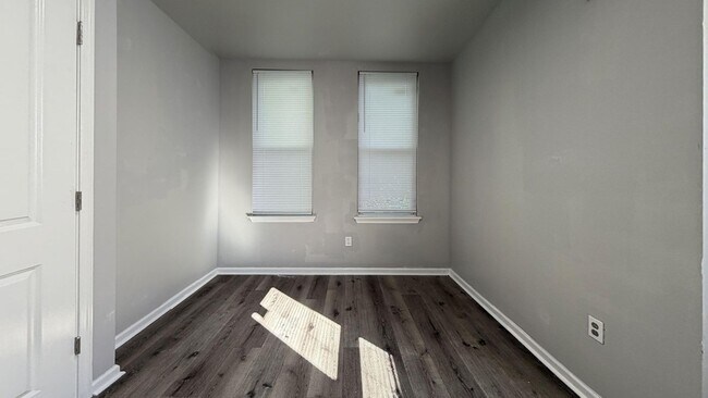 Foto del edificio - 5820 Belmar St