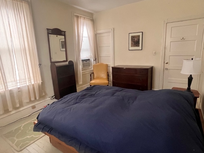 Foto del edificio - 1800 E St