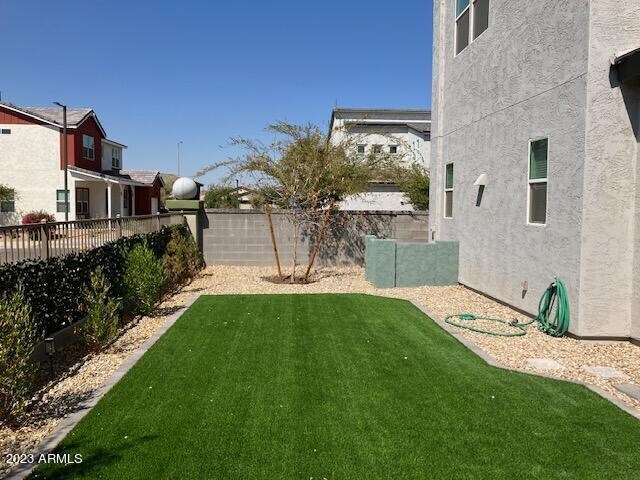 Foto del edificio - 379 N 157th Ln