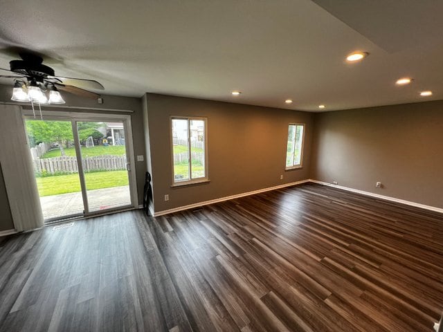 Building Photo - 443 Rachel Cir