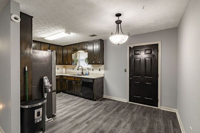 Foto del edificio - 1138 Reed Ct