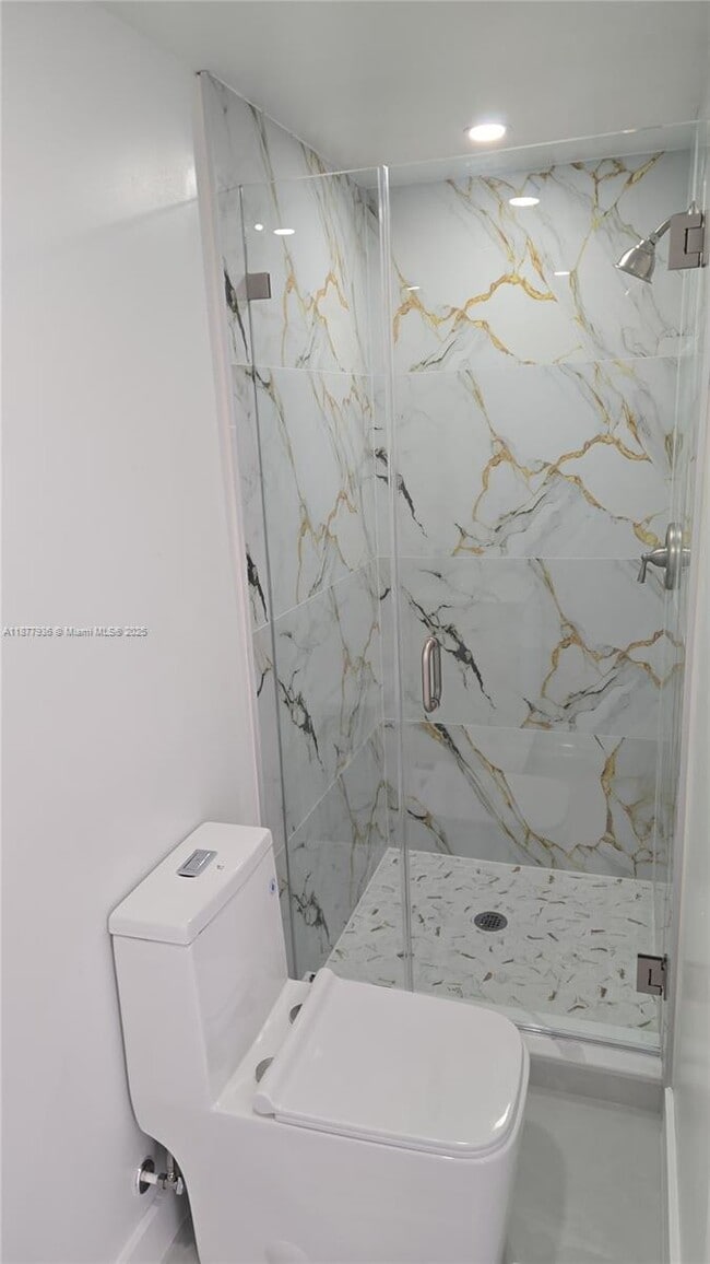 Foto del edificio - 511 W 16th St