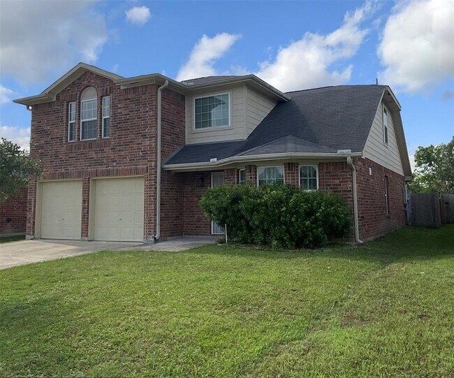 Building Photo - 5114 Park Village Dr