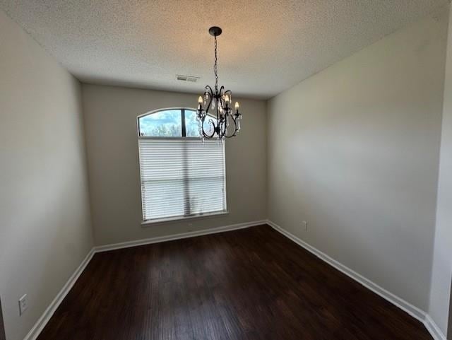 Building Photo - 135 CLEAR SPRING Cir
