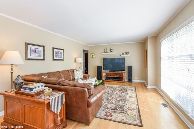 Foto del edificio - 1208 N Hickory Ave