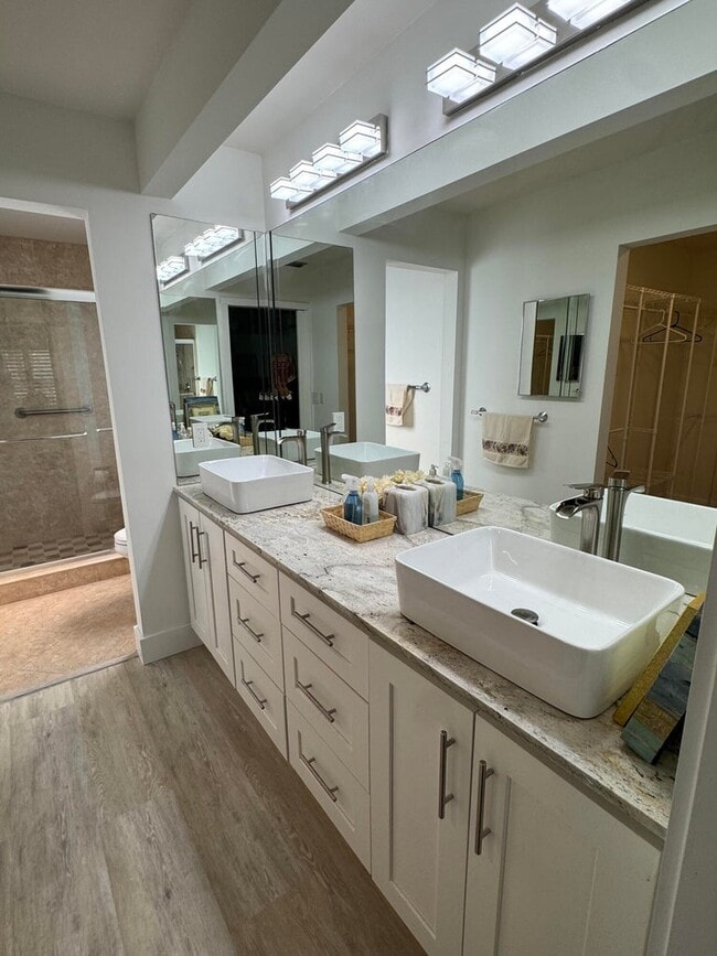 Building Photo - 16843 Boca Delray Dr