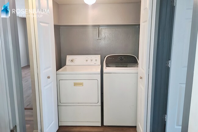 Foto del edificio - Beautifully charming 2-bedrooms, 1-bath downstairs apartment in Prescott!