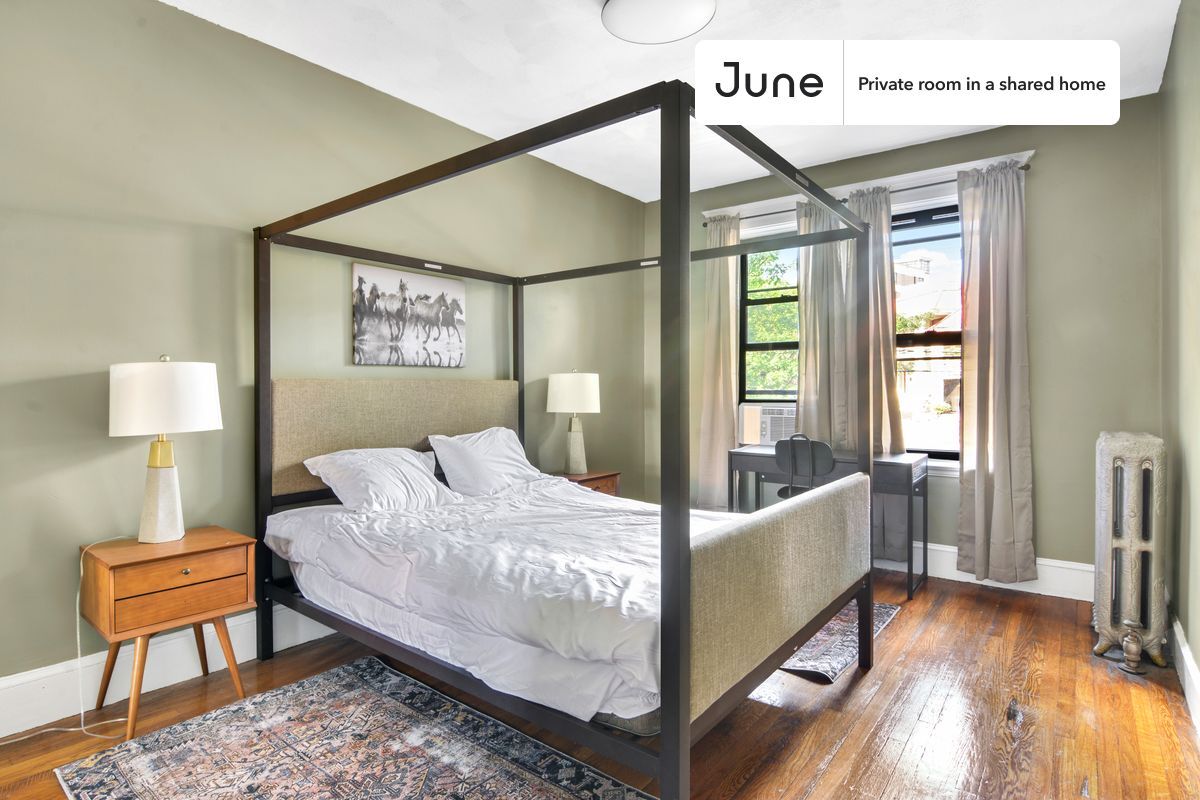 Private bedroom in 3 bed/2 bath Home - Private bedroom in 3 bed/2 bath Home