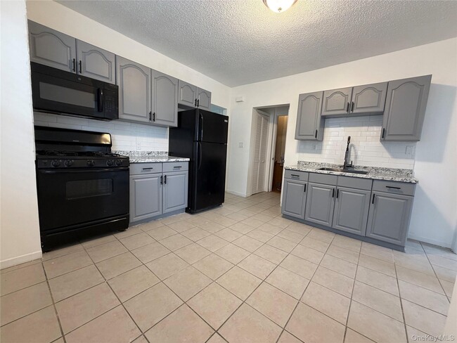 Foto del edificio - 122-15 11th Ave