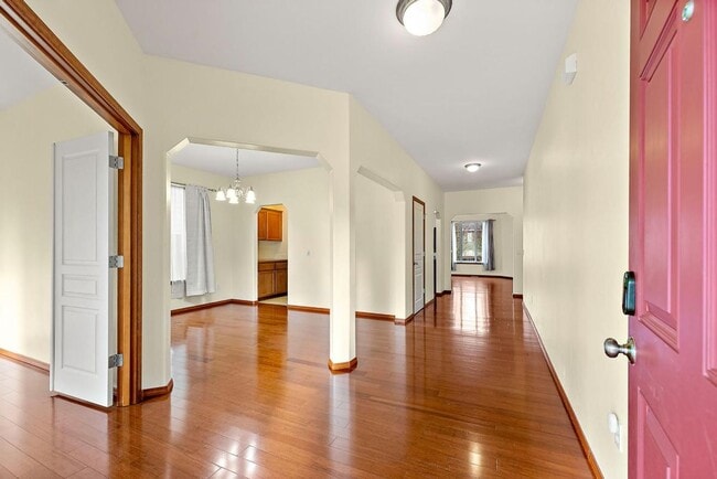 Foto del edificio - Beautiful Single-Story Olympia Home with Dog Wash, Garden Beds & Thoughtful Layout