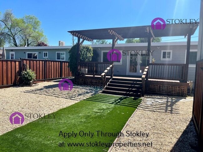 Foto del edificio - 1692 Oak Park Blvd