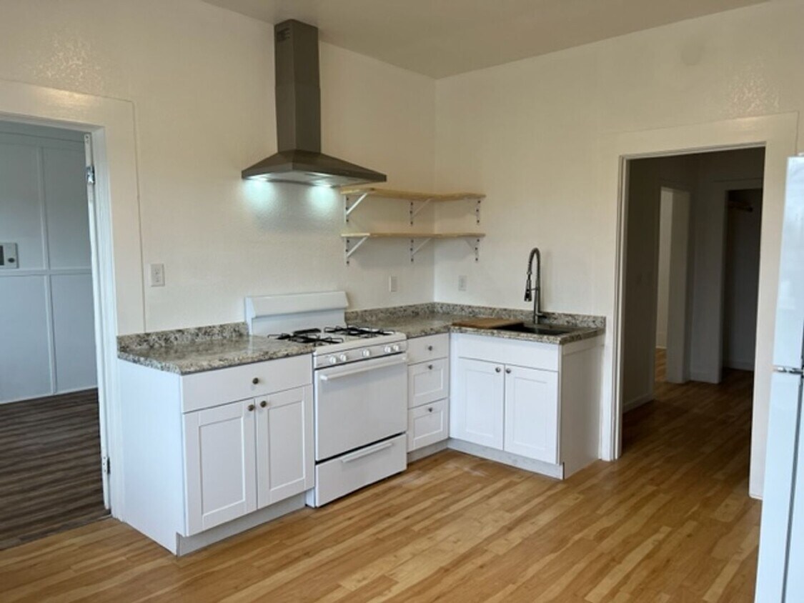 Foto principal - 2102 California St