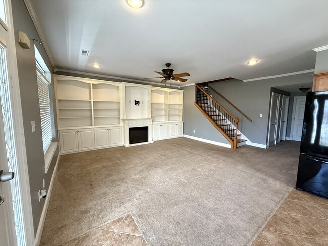 Building Photo - 98 Melrose Dr