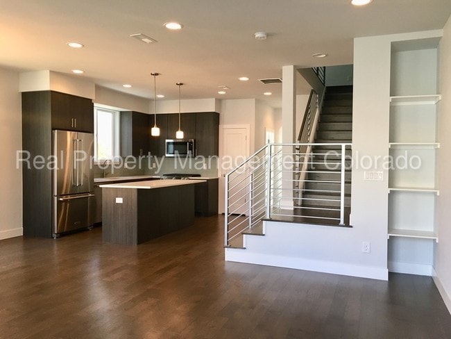 Foto del edificio - Brand New Townhome by Sloan's Lake