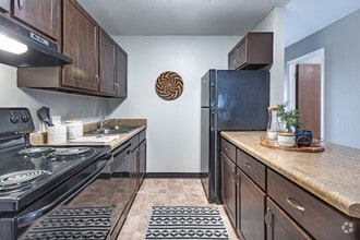 2 BR, 1 BA - Sequoia - 1000 SF - Nemoke Trails