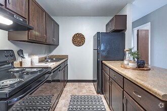 2 BR, 1 BA - Sequoia - 1000 SF - Nemoke Trails