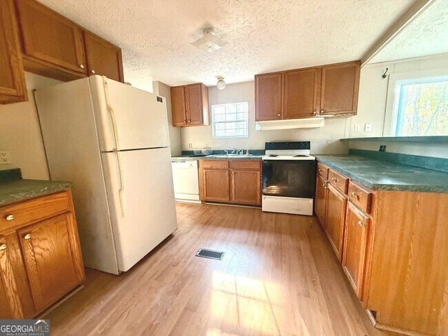 Foto del edificio - 110 Little River Dr