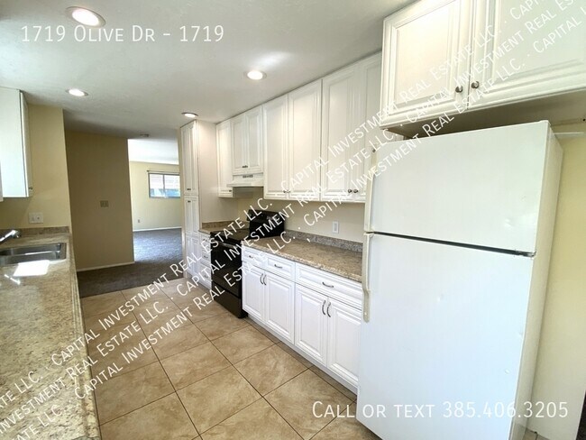 Foto del edificio - 1719 Olive Dr