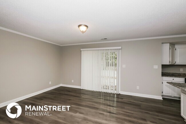 Building Photo - 5312 River Falls Dr