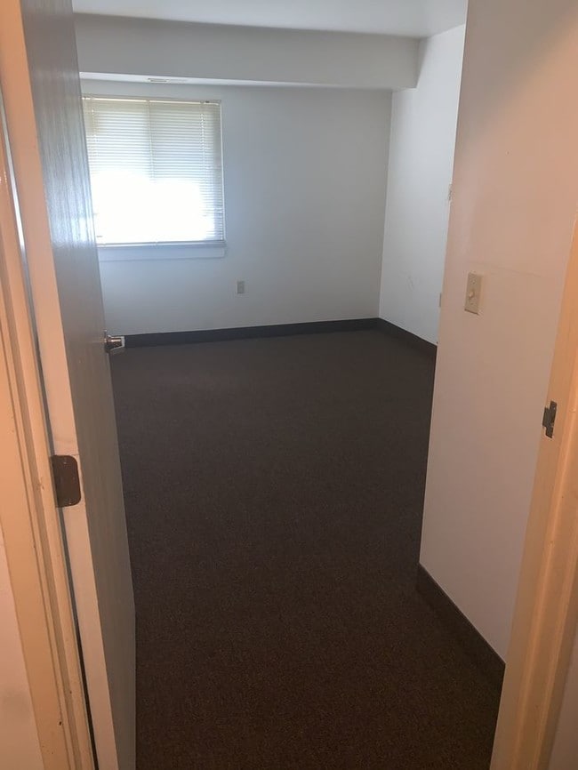 Building Photo - Unit 202 - Senior Building