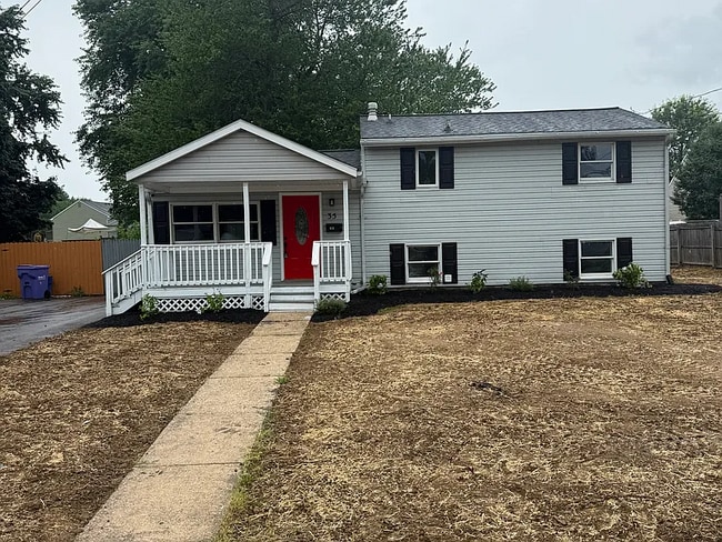 Building Photo - 35 Chestnut Dr