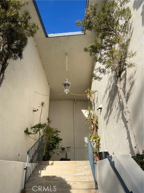 Building Photo - 752 Amigos Way