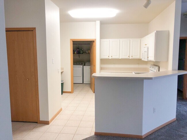 Building Photo - Verona Schools! Awesome 2BR/2BA townhouse-style condo for rent on West Side!