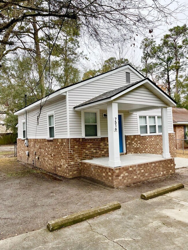 Foto del edificio - Two Bed, Two Bath Home on Wilmington Island