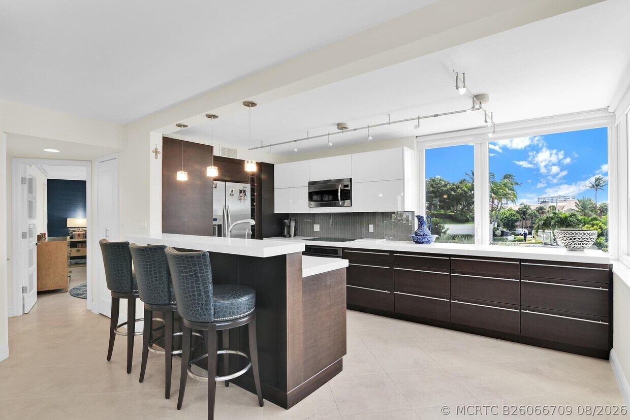 Foto del edificio - 550 S Ocean Blvd
