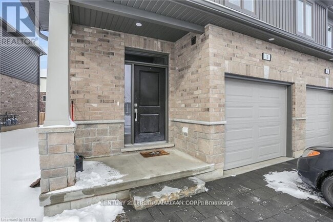 Photo du bâtiment - 1375 Whetherfield St